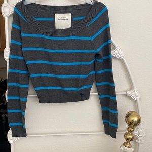 NWT Abercrombie & Fitch Sweater Gray & Blue Stripes Girls L